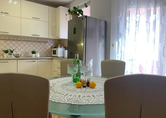 Duje Апартаменты Сплит